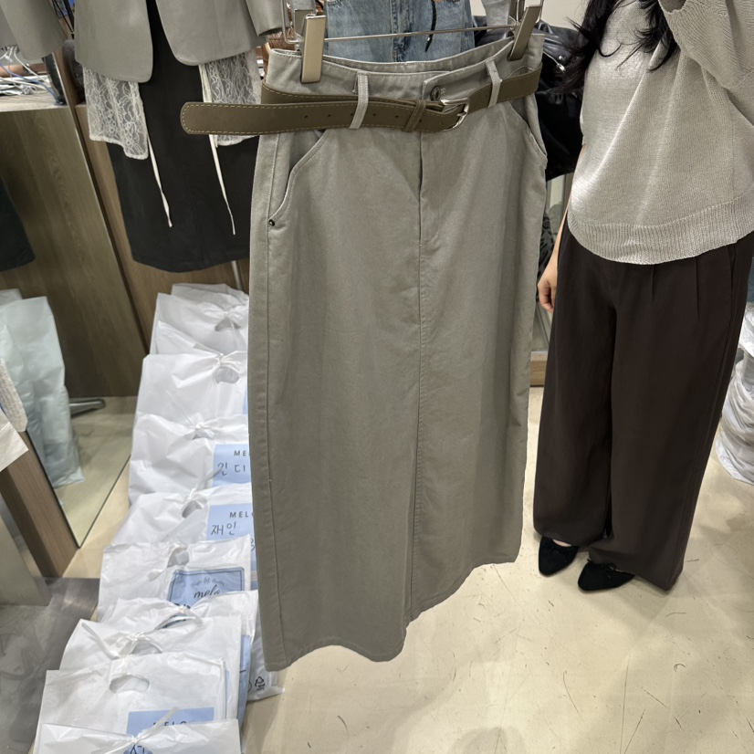 MELO東大門實拍女士新品熱賣真品時尚推薦長裙含腰帶系帶棉MELO長裙圖色1