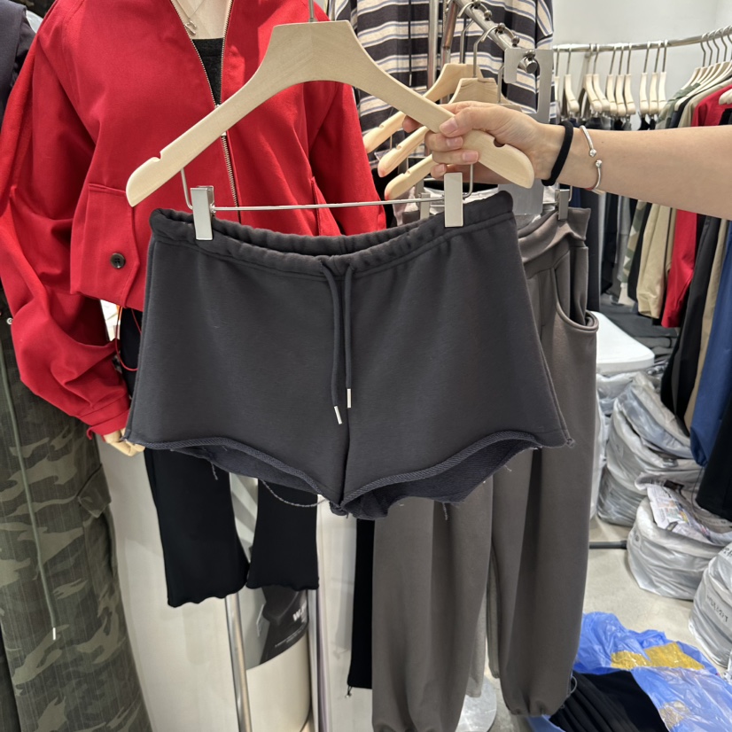 W.FATAL東大門直郵女士新品休閑時尚熱賣真品推薦人氣短褲W.FATAL短褲圖色2