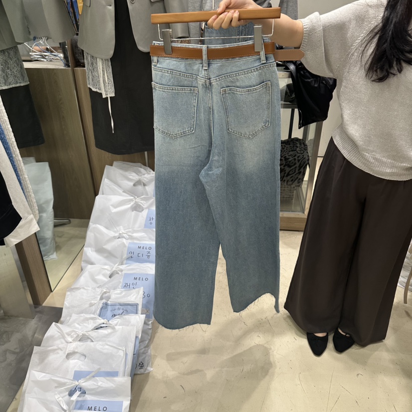 MELO韓國直郵女裝新款真品熱賣時尚推薦人氣牛仔褲含腰帶MELO牛仔褲
