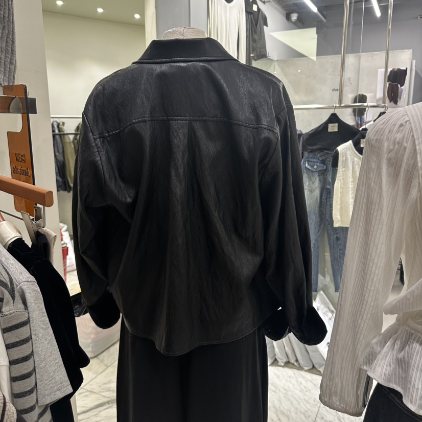 MELO東大門直郵女裝新款熱賣休閑真品推薦人氣時尚皮衣MELO皮衣