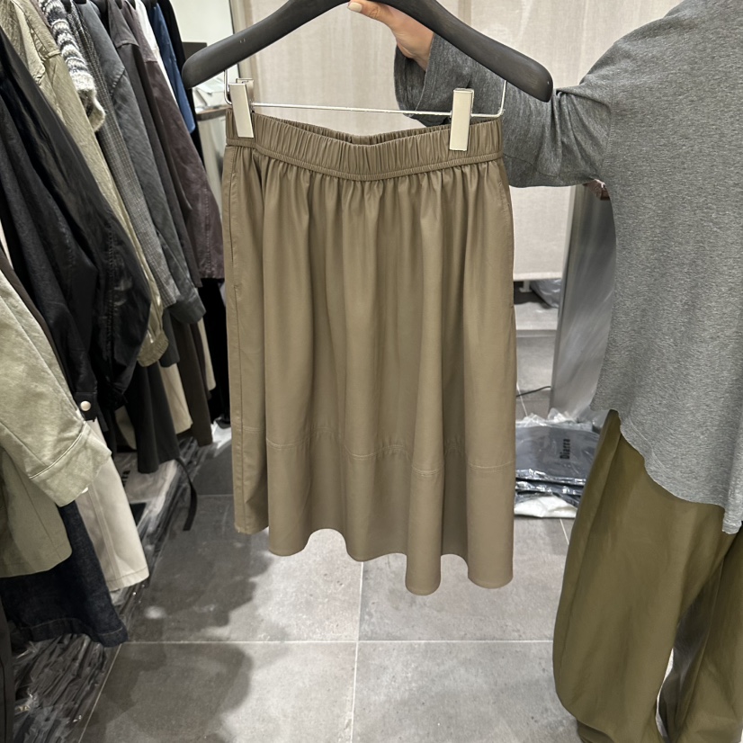 DIARRA東大門代購女裝新品熱賣人氣時尚半身裙中短裙皮革DIARRA半身裙/中短裙圖色1