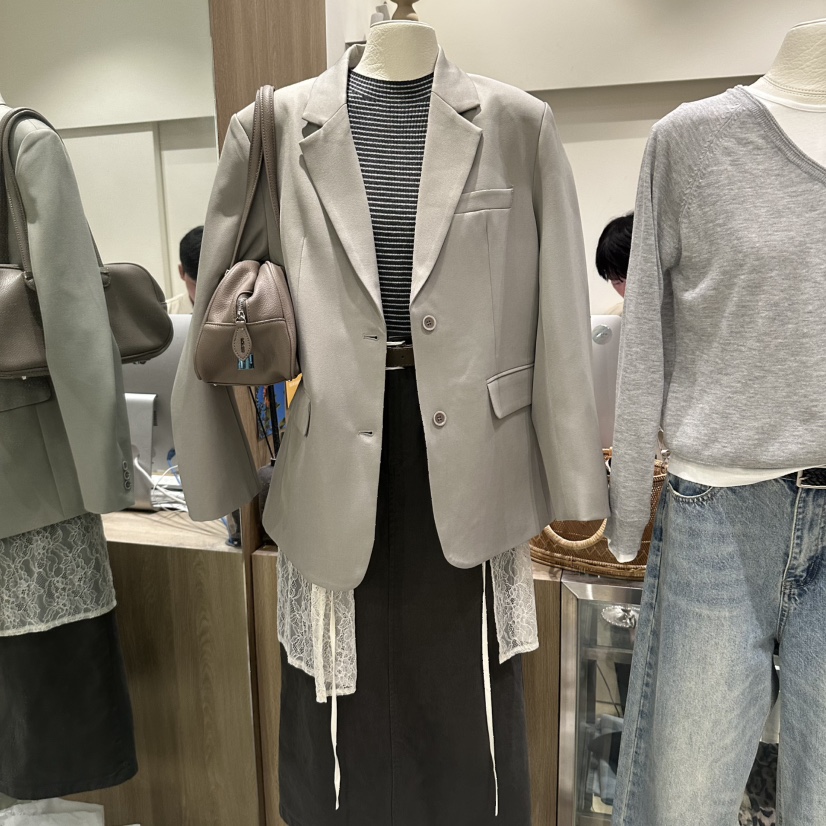 MELO韓國代購女裝新款真品休閑時尚推薦人氣熱賣西裝西服MELO西裝/西服圖色1