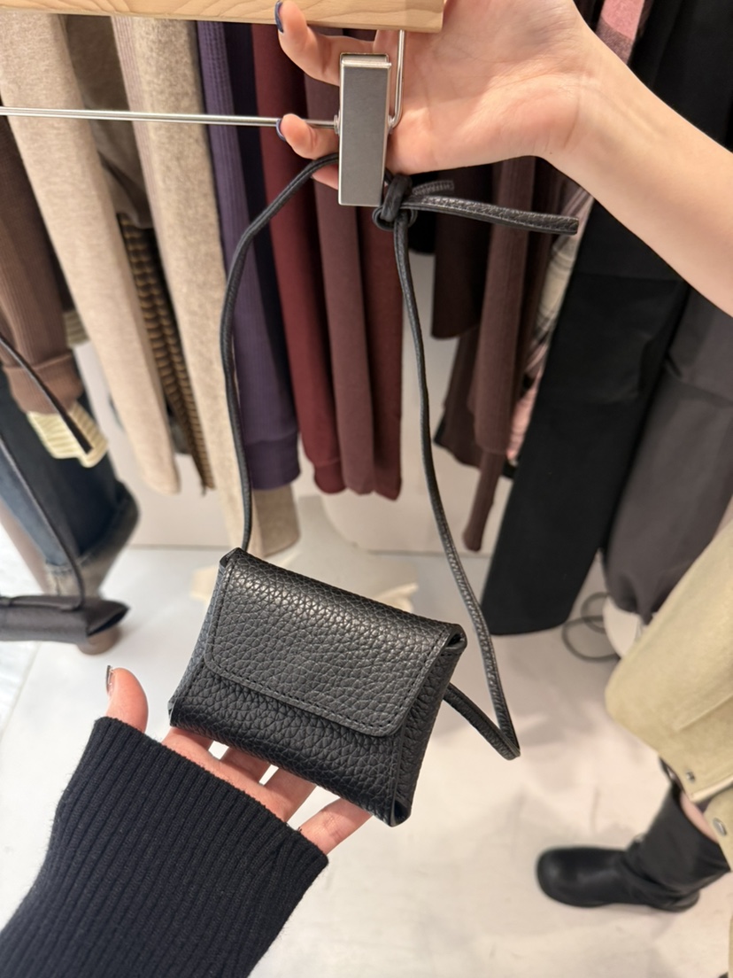 LEGACY東大門實拍女裝新品真品推薦休閑時尚人氣熱賣腰包LEGACY腰包圖色2