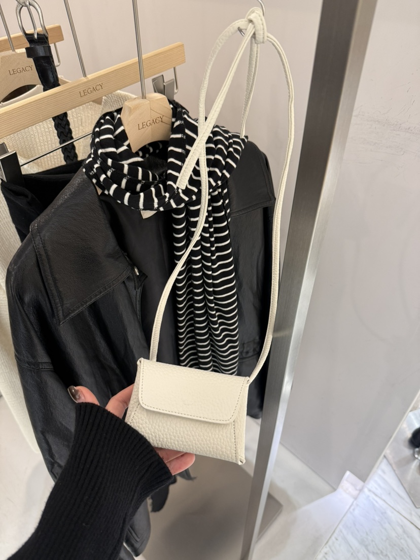 LEGACY東大門實拍女裝新品真品推薦休閑時尚人氣熱賣腰包LEGACY腰包圖色3