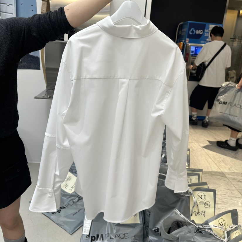 ANOU東大門直郵女裝新品真品時尚熱賣推薦人氣襯衫蕾絲衫ANOU襯衫/蕾絲衫