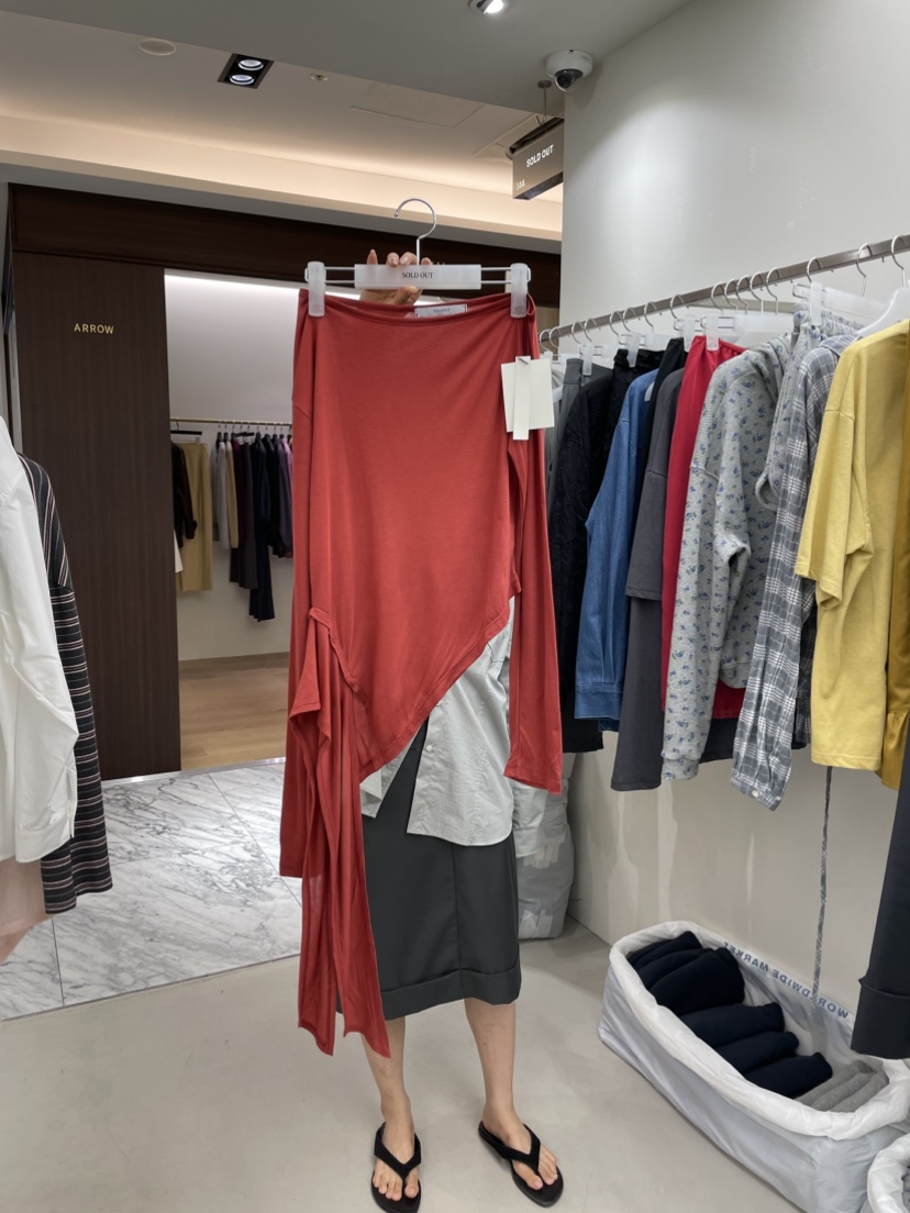 SOLD OUT東大門代購女士新品休閑人氣熱賣長袖T恤不對稱SOLD OUT長袖T恤圖色2