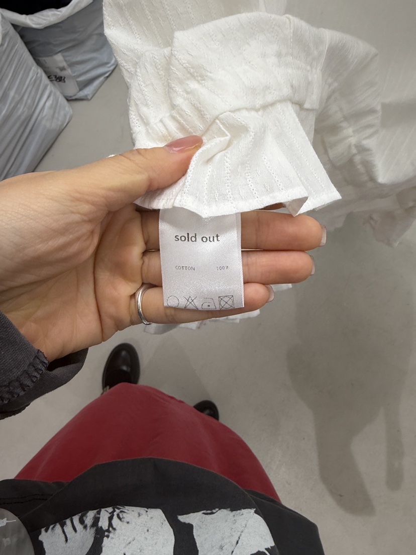 SOLD OUT東大門代購女士新品真品熱賣休閑人氣襯衫蕾絲衫SOLD OUT襯衫/蕾絲衫