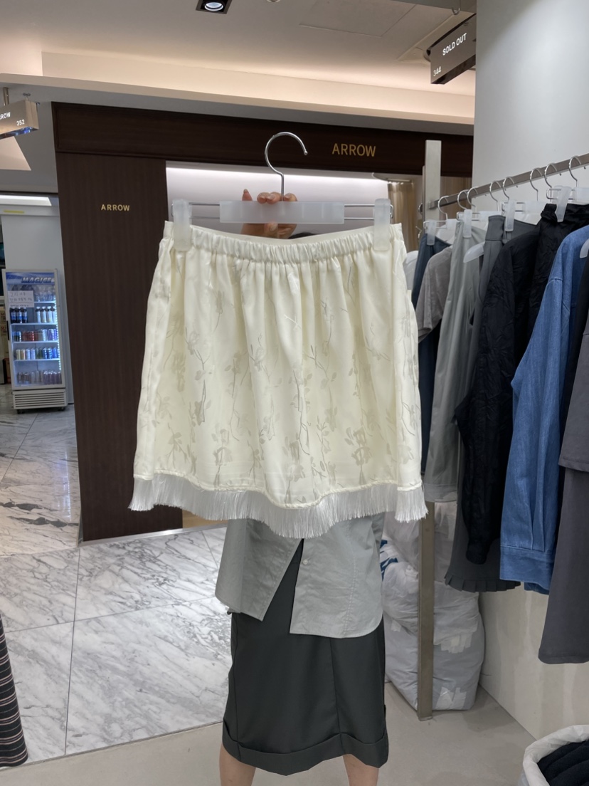 SOLD OUT東大門代購女士新品人氣真品熱賣休閑時尚短裙流蘇SOLD OUT短裙