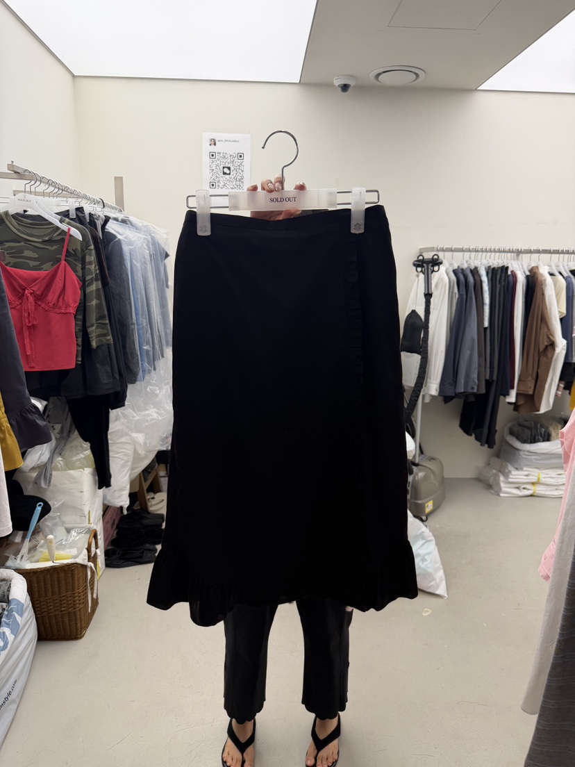SOLD OUT韓國代購女裝新品推薦人氣真品時尚半身裙中短裙SOLD OUT半身裙/中短裙圖色3黑