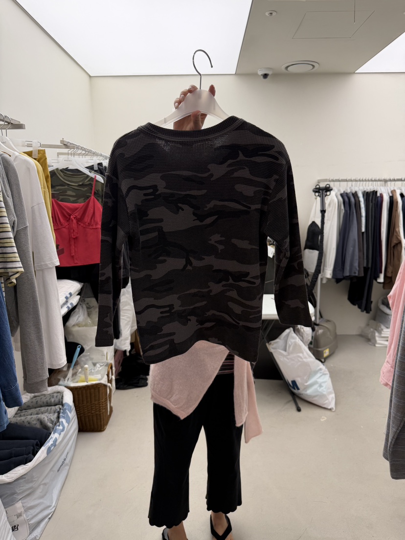 SOLD OUT韓國代購女士新款時尚真品休閑人氣熱賣長袖T恤SOLD OUT長袖T恤