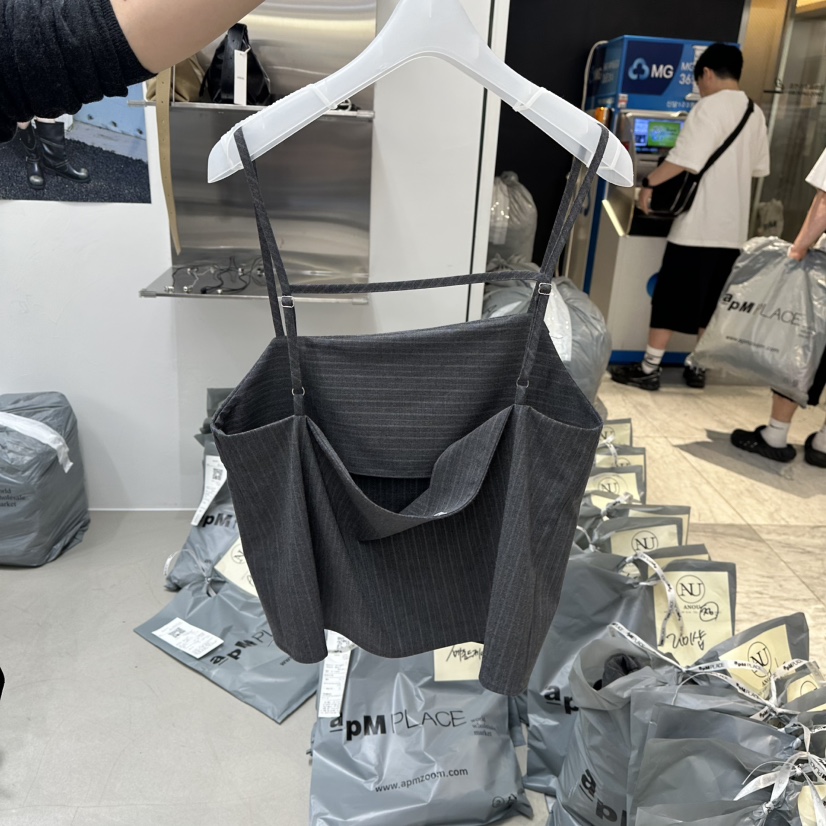 ANOU東大門實拍女裝新品休閑時尚推薦熱賣人氣真品吊帶背心ANOU吊帶/背心