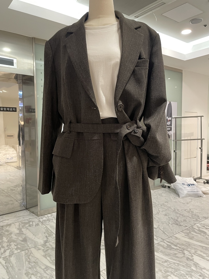 URBANE cloth東大門代購女士新品熱賣真品西裝西服含腰帶URBANE cloth西裝/西服