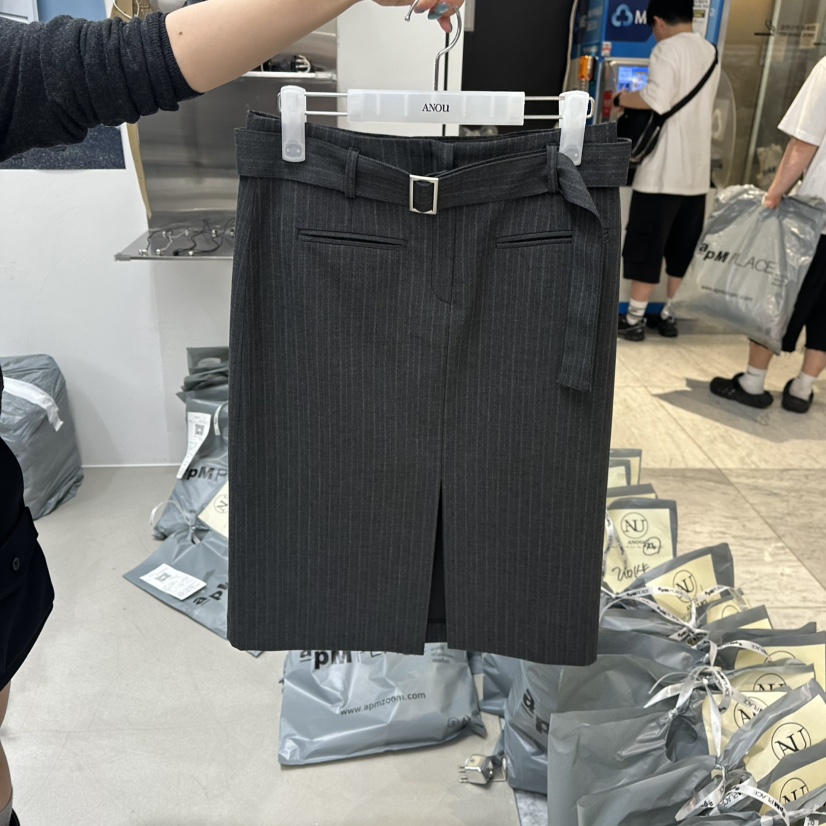 ANOU東大門實拍女裝新款休閑時尚職業半身裙中短裙含腰帶ANOU半身裙/中短裙圖色2墨色