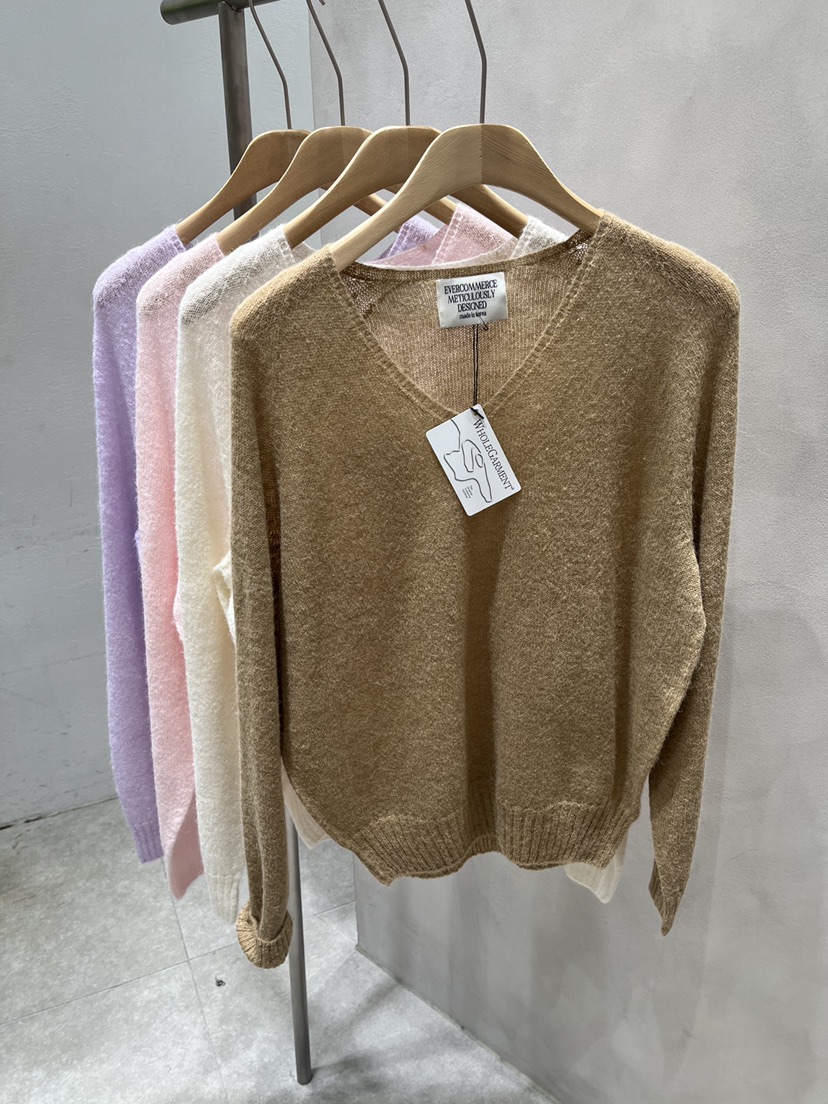 EVERCOMMERCE METICULOUSLY DESIGNED韓國直郵女裝新品熱賣針織衫羊駝毛EVERCOMMERCE METICULOUSLY DESIGNED針織衫