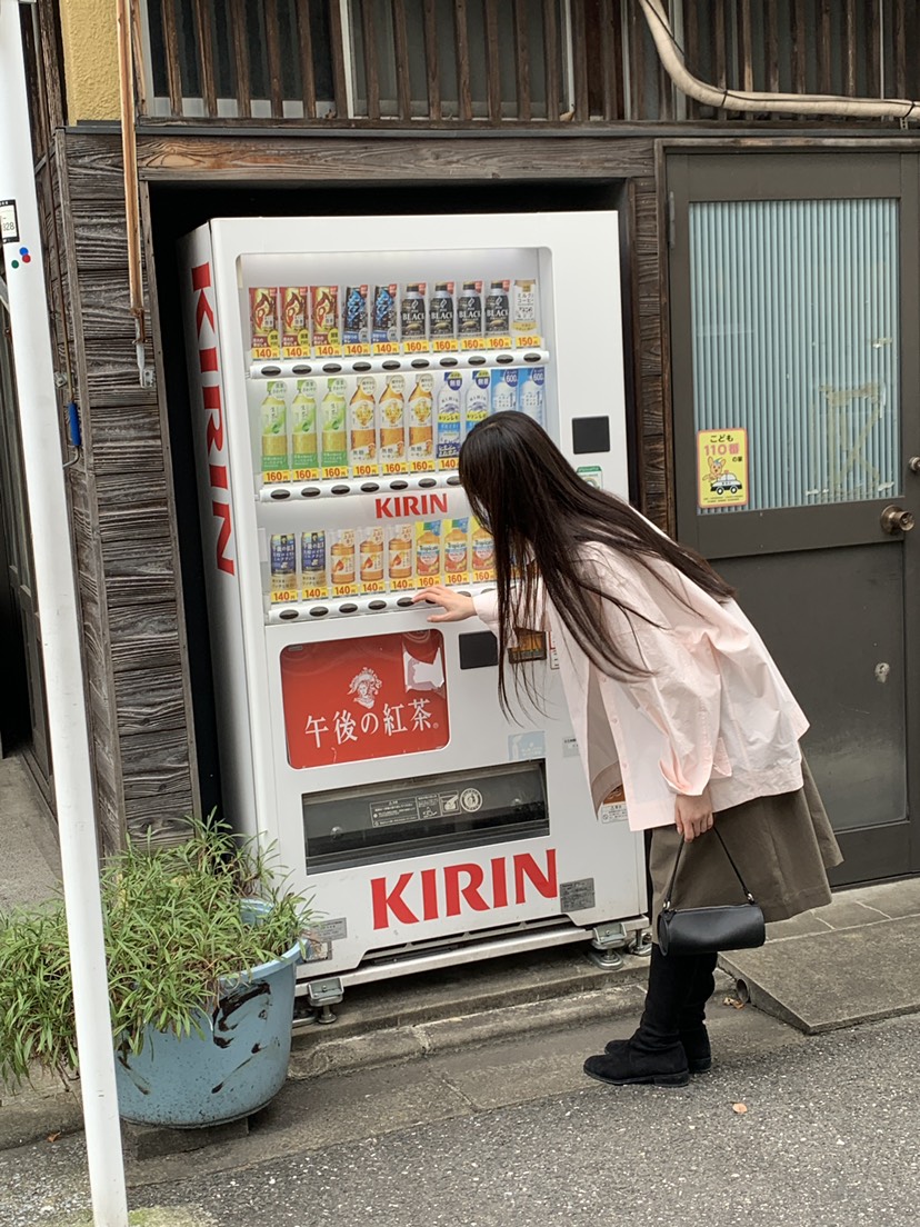 LOGARDEN韓國直郵女裝新款職業真品休閑熱賣時尚襯衫蕾絲衫LO GARDEN襯衫/蕾絲衫