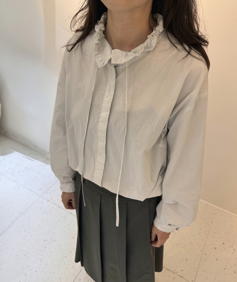 WEAUE SELVAGE韓國直郵女裝新款推薦人氣職業襯衫蕾絲衫Weave Selvage襯衫/蕾絲衫