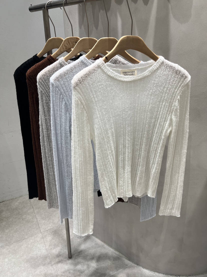 EVERCOMMERCE METICULOUSLY DESIGNED東大門直郵女裝新款真品針織衫EVERCOMMERCE METICULOUSLY DESIGNED針織衫