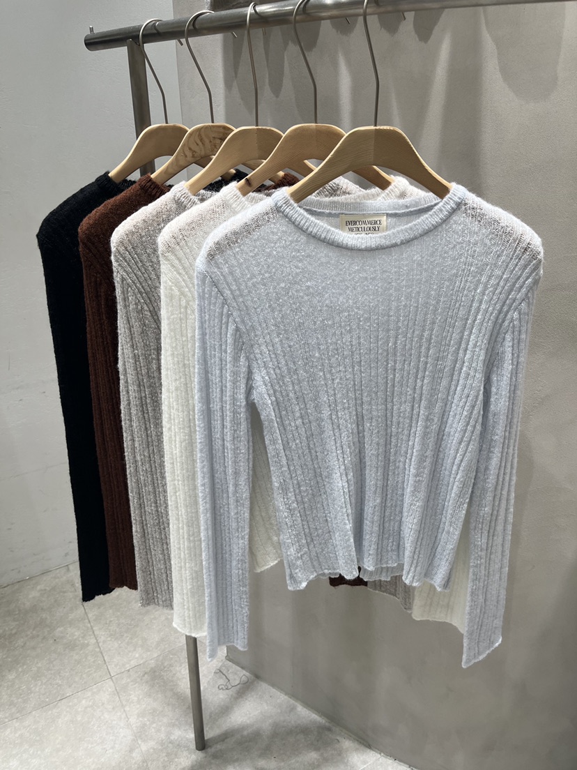 EVERCOMMERCE METICULOUSLY DESIGNED東大門直郵女裝新款真品針織衫EVERCOMMERCE METICULOUSLY DESIGNED針織衫