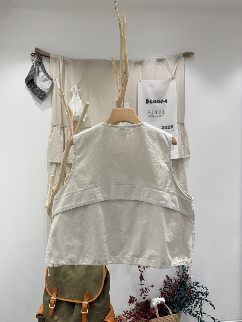 BLOOM韓國直郵女裝新品休閑真品時尚熱賣職業推薦馬甲口袋BLOOM-S馬甲