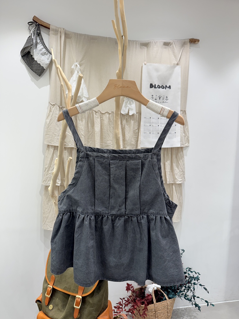 BLOOM東大門直郵女士新品時尚真品熱賣吊帶背心荷葉邊雙面BLOOM-S吊帶/背心圖色1