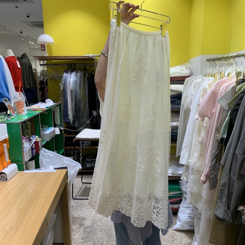 LE MASTERPLACE韓國直郵女士新款人氣推薦熱賣時尚長裙刺繡Le masterpiece長裙