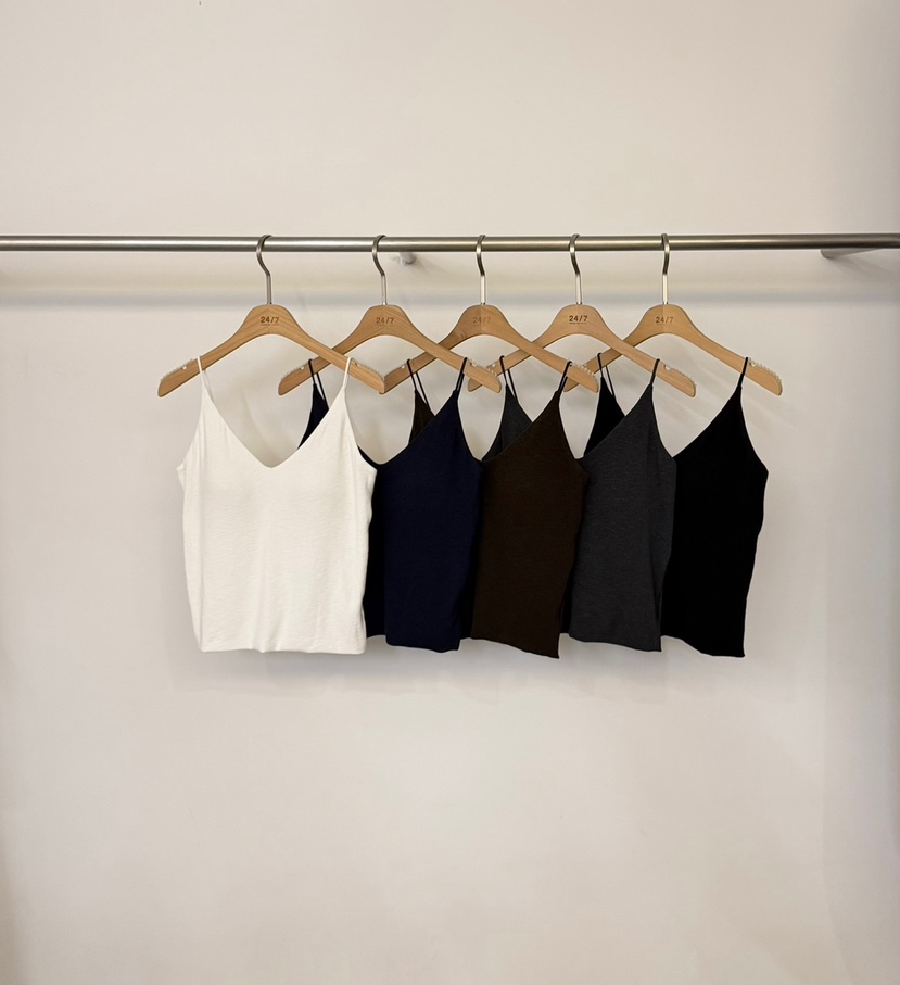 TWENTY FOUR SEVEN24-7韓國代購女裝新款熱賣吊帶背心V領無袖TEWNTY FOUR SEVEN24-7吊帶/背心