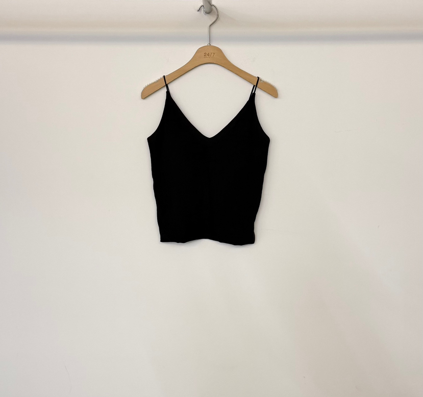 TWENTY FOUR SEVEN24-7韓國代購女裝新款熱賣吊帶背心V領無袖TEWNTY FOUR SEVEN24-7吊帶/背心圖色5黑色