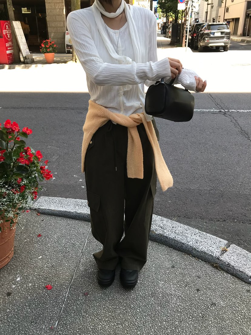 ESCHER韓國代購女裝新款真品熱賣休閑襯衫蕾絲衫含圍巾開衫ESCHER襯衫/蕾絲衫