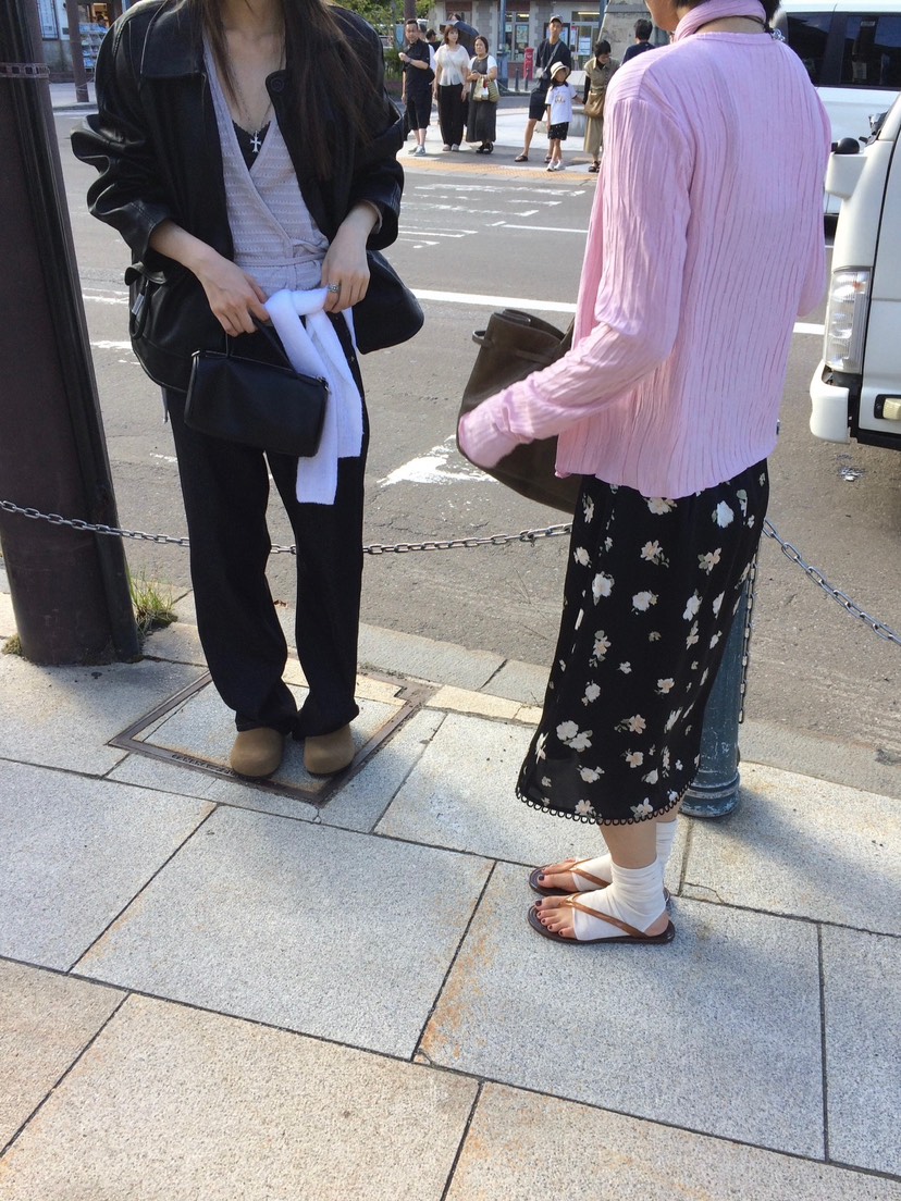 ESCHER韓國代購女裝新款真品熱賣休閑襯衫蕾絲衫含圍巾開衫ESCHER襯衫/蕾絲衫