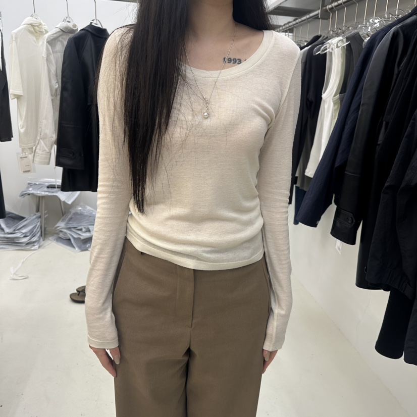 PREV.東大門代購女士新品推薦熱賣時尚真品休閑人氣長袖T恤PREV.長袖T恤圖色1