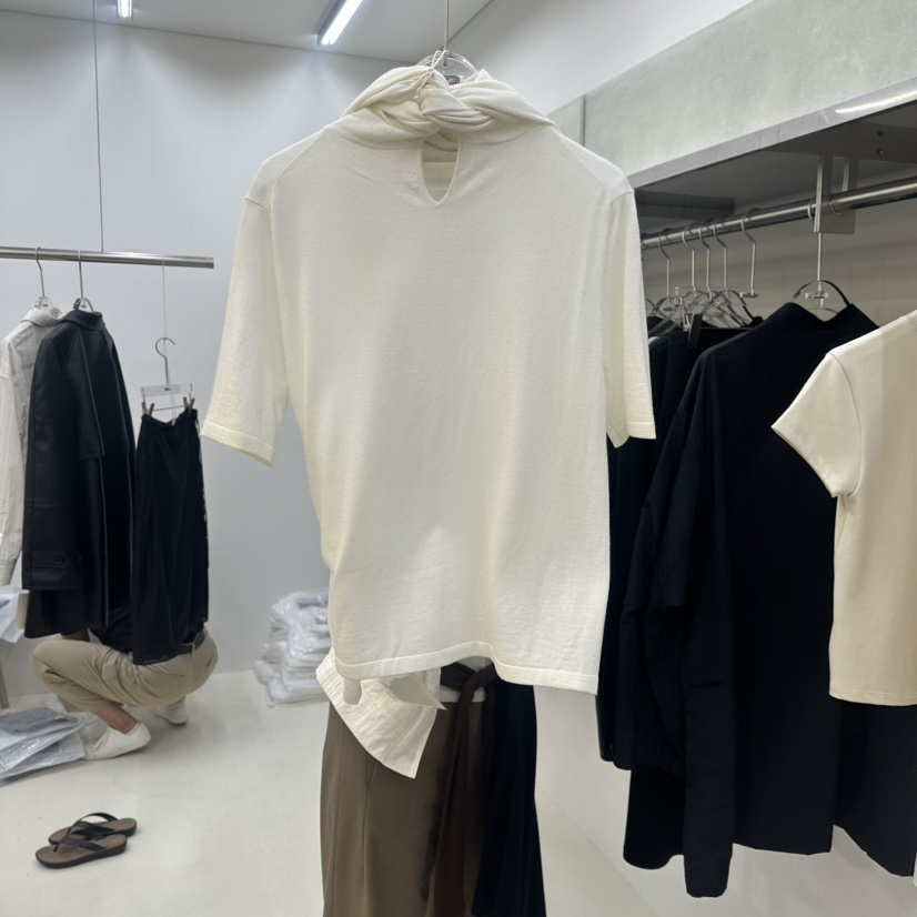 PREV.韓國代購女士新品熱賣時尚真品推薦人氣T恤含圍巾系帶PREV.T恤