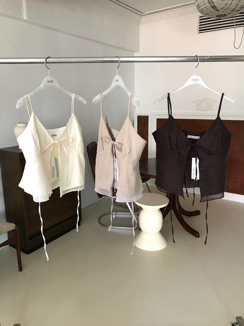 ESCHER東大門直郵女裝新品真品時尚休閑熱賣人氣吊帶背心ESCHER吊帶/背心