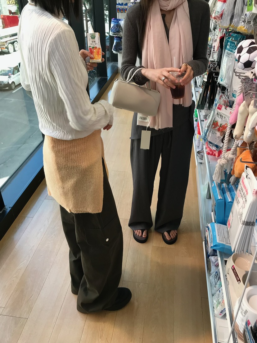 ESCHER東大門代購女裝新品休閑時尚熱賣人氣圍巾披肩圍巾ESCHER圍巾/披肩