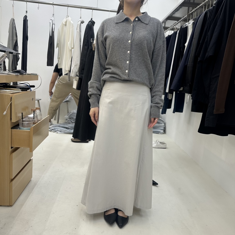 PREV.韓國代購女裝新品休閑熱賣推薦人氣真品長裙斜紋布PREV.長裙