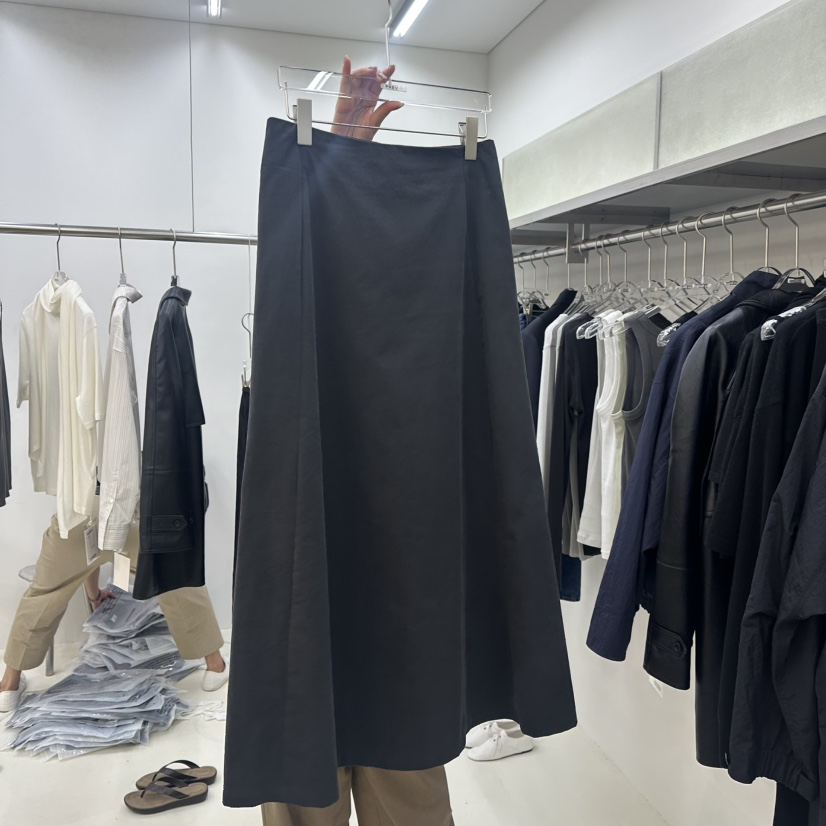 PREV.韓國代購女裝新品休閑熱賣推薦人氣真品長裙斜紋布PREV.長裙圖色2