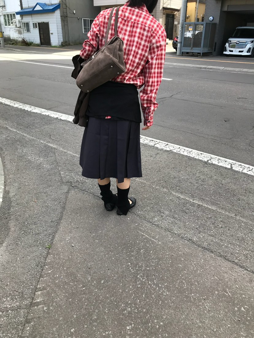 ESCHER東大門直郵女裝新款熱賣真品時尚休閑人氣襯衫蕾絲衫ESCHER襯衫/蕾絲衫