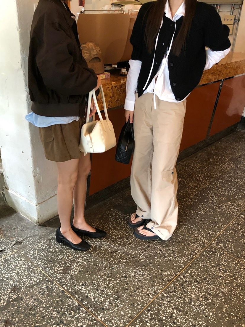 ESCHER東大門實拍女士新品熱賣真品推薦人氣休閑襯衫蕾絲衫ESCHER襯衫/蕾絲衫
