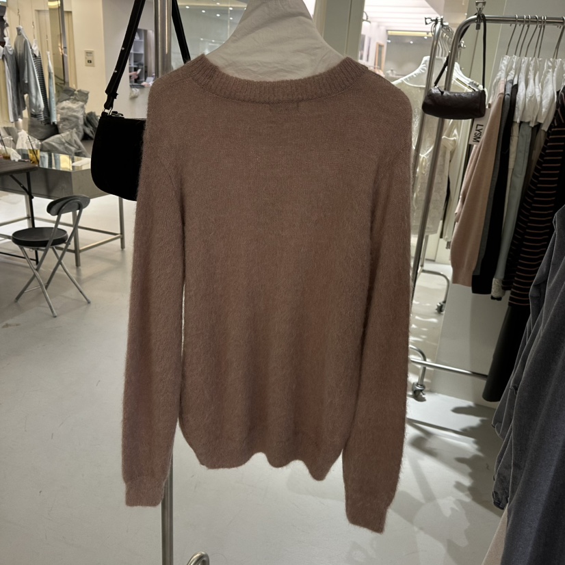 LOVE YOU SO MUCH/MORE THAN YESTERDAY東大門直郵女裝新品真品毛衣LYSM/MORE THAN YESTERDAY毛衣