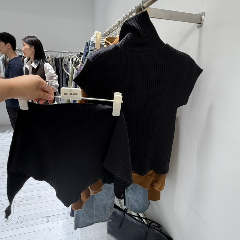 BREATHE韓國直郵女士新款熱賣人氣休閑時尚真品推薦套裝BREATHE套裝圖色2黑
