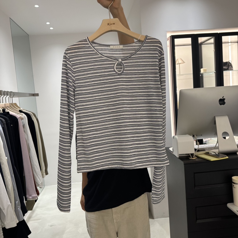 KYEM東大門代購女士新品休閑熱賣真品人氣時尚推薦長袖T恤KYEM長袖T恤圖色1深藍色