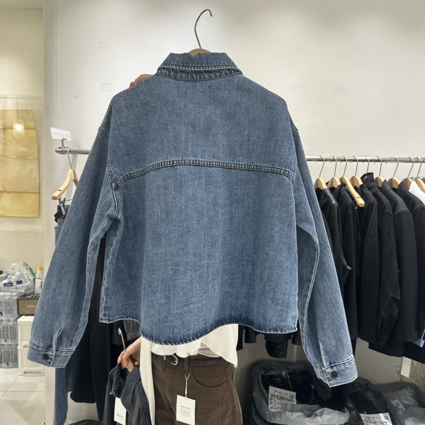 BLUEI-D/N SHARP東大門直郵女士新款時尚真品襯衫蕾絲衫Blue i-d/N SHARP襯衫/蕾絲衫