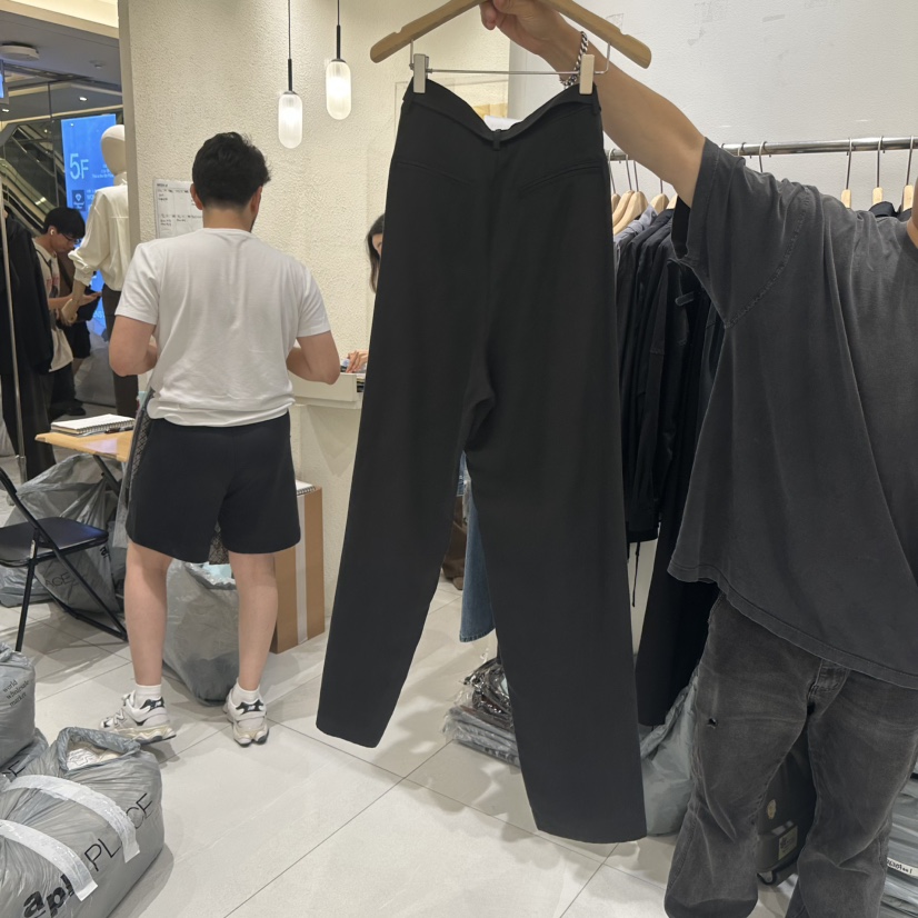 BLUEI-D/N SHARP東大門實拍女裝新品真品熱賣推薦休閑褲Blue i-d/N SHARP休閑褲