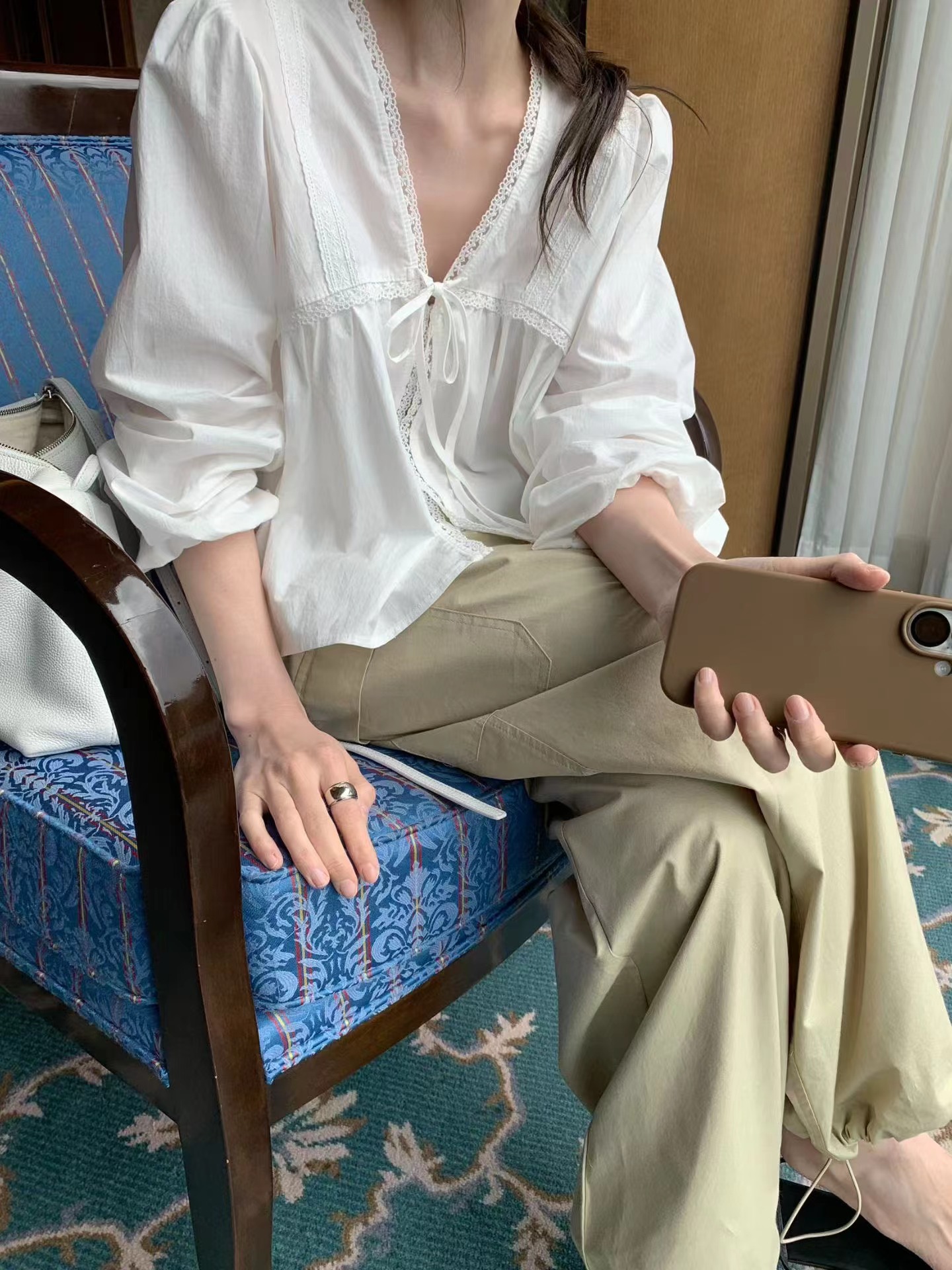MELLOUNGE-멜라운지-T東大門直郵女士新品推薦襯衫蕾絲衫MELLOUNGE-2件起襯衫/蕾絲衫