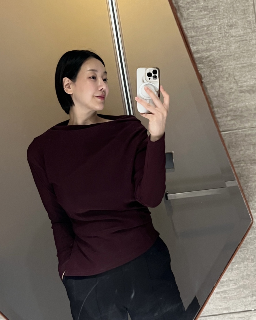 VERNI東大門直郵女士新款推薦熱賣休閑人氣長袖T恤不對稱VERNI長袖T恤