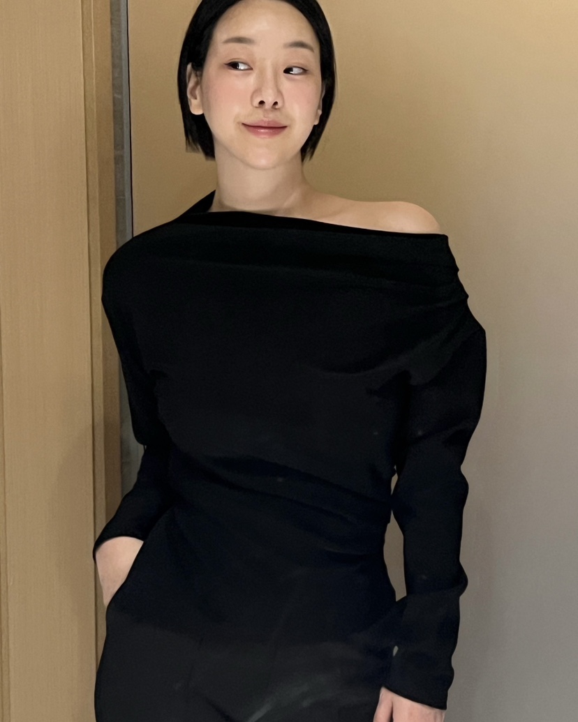 VERNI東大門直郵女士新款推薦熱賣休閑人氣長袖T恤不對稱VERNI長袖T恤
