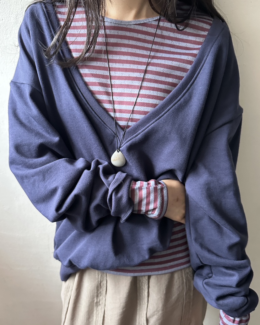 HOWDY/FACT THE NERD東大門實拍女士新款推薦人氣衛衣HOWDY/FACT THE NERD衛衣
