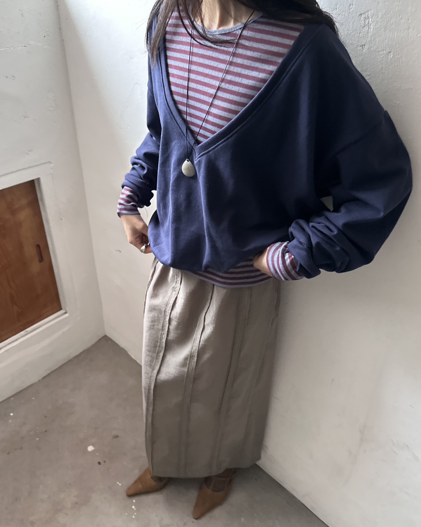 HOWDY/FACT THE NERD東大門實拍女士新款推薦人氣衛衣HOWDY/FACT THE NERD衛衣