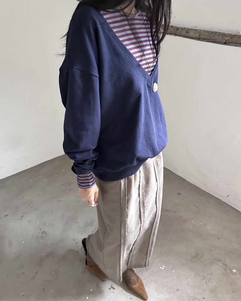 HOWDY/FACT THE NERD東大門實拍女士新款推薦人氣衛衣HOWDY/FACT THE NERD衛衣