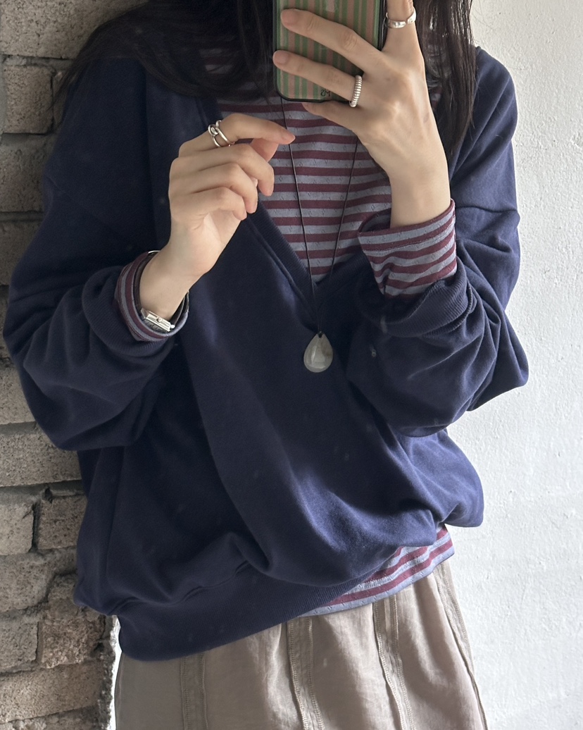 HOWDY/FACT THE NERD東大門實拍女士新款推薦人氣衛衣HOWDY/FACT THE NERD衛衣