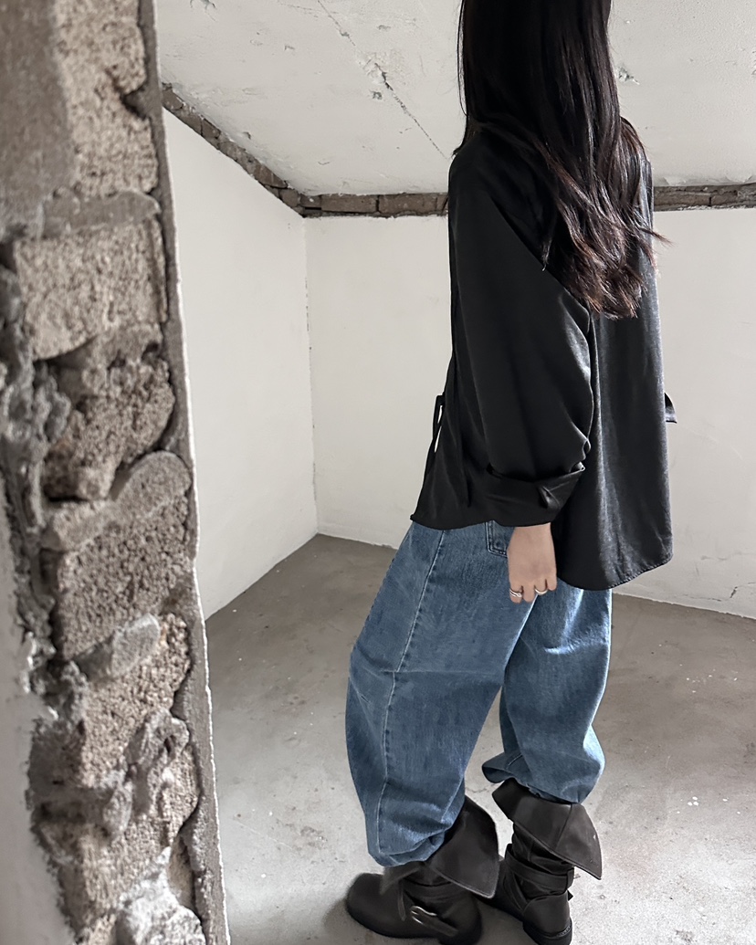 HOWDY/FACT THE NERD東大門直郵女士新款時尚人氣牛仔褲HOWDY/FACT THE NERD牛仔褲